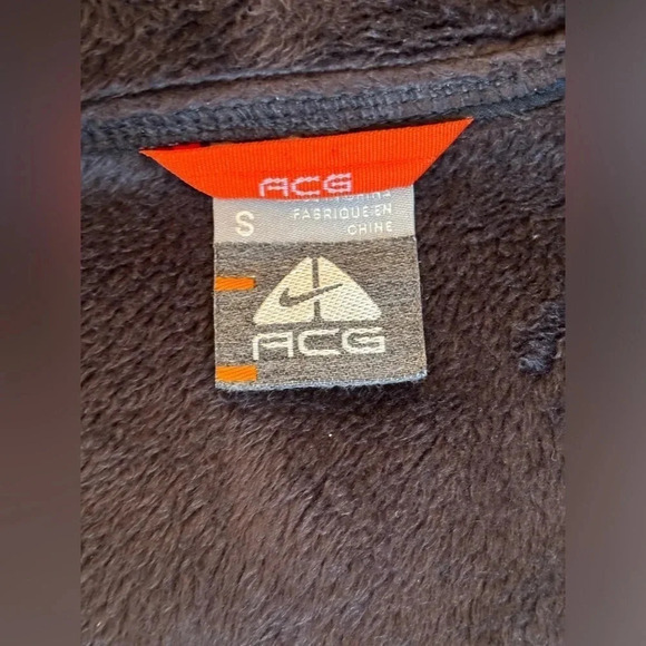 Nike ACG FullZip  Fleece Lined Mock Neck Soft Shell Jacket Women’s Size S - Picture 12 of 12